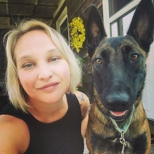 Meet your Posher, Monique